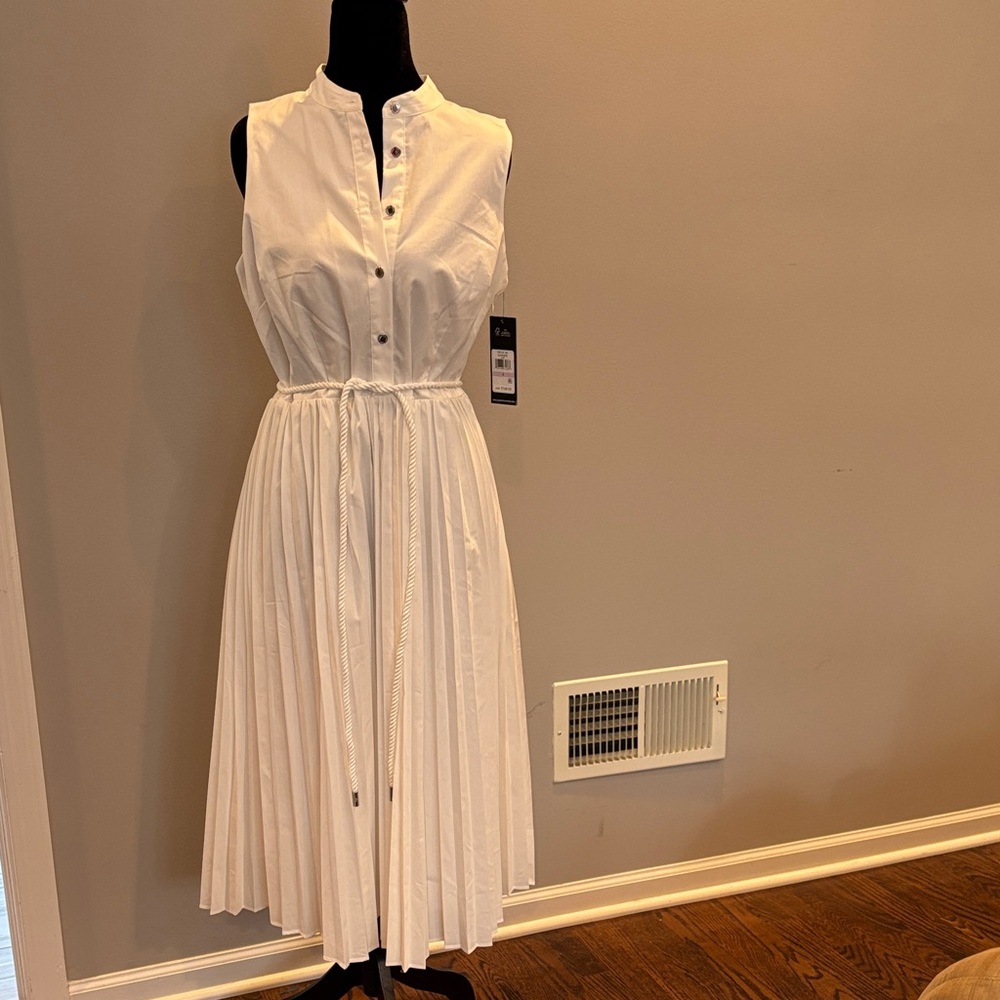 Karl Lagerfeld crisp white pleated dress net